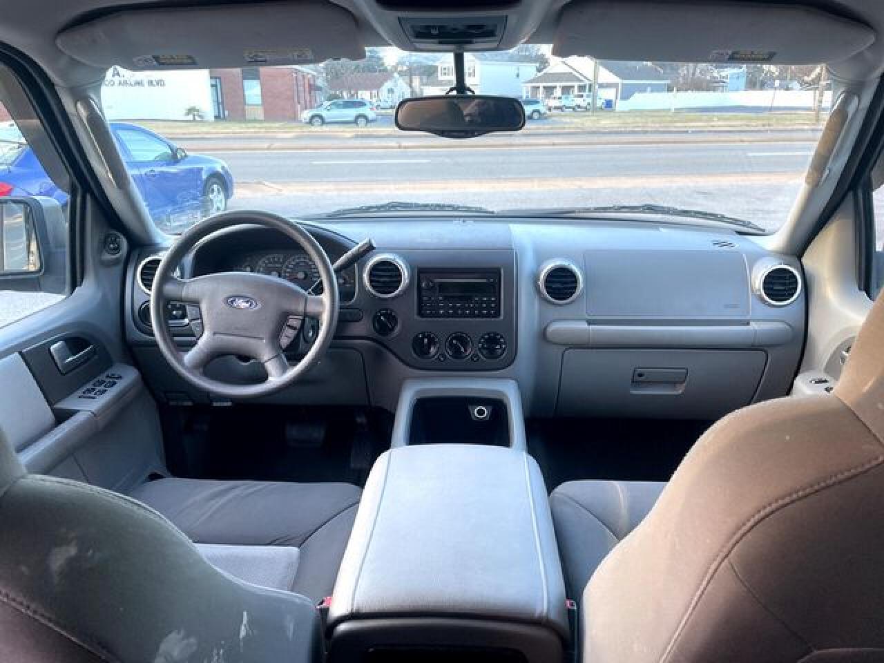 FORD EXPEDITION 2004 — 9