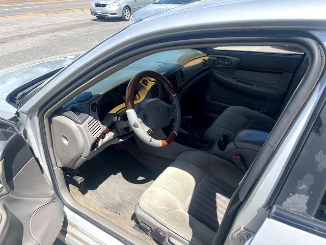 CHEVROLET IMPALA 2002 — 5
