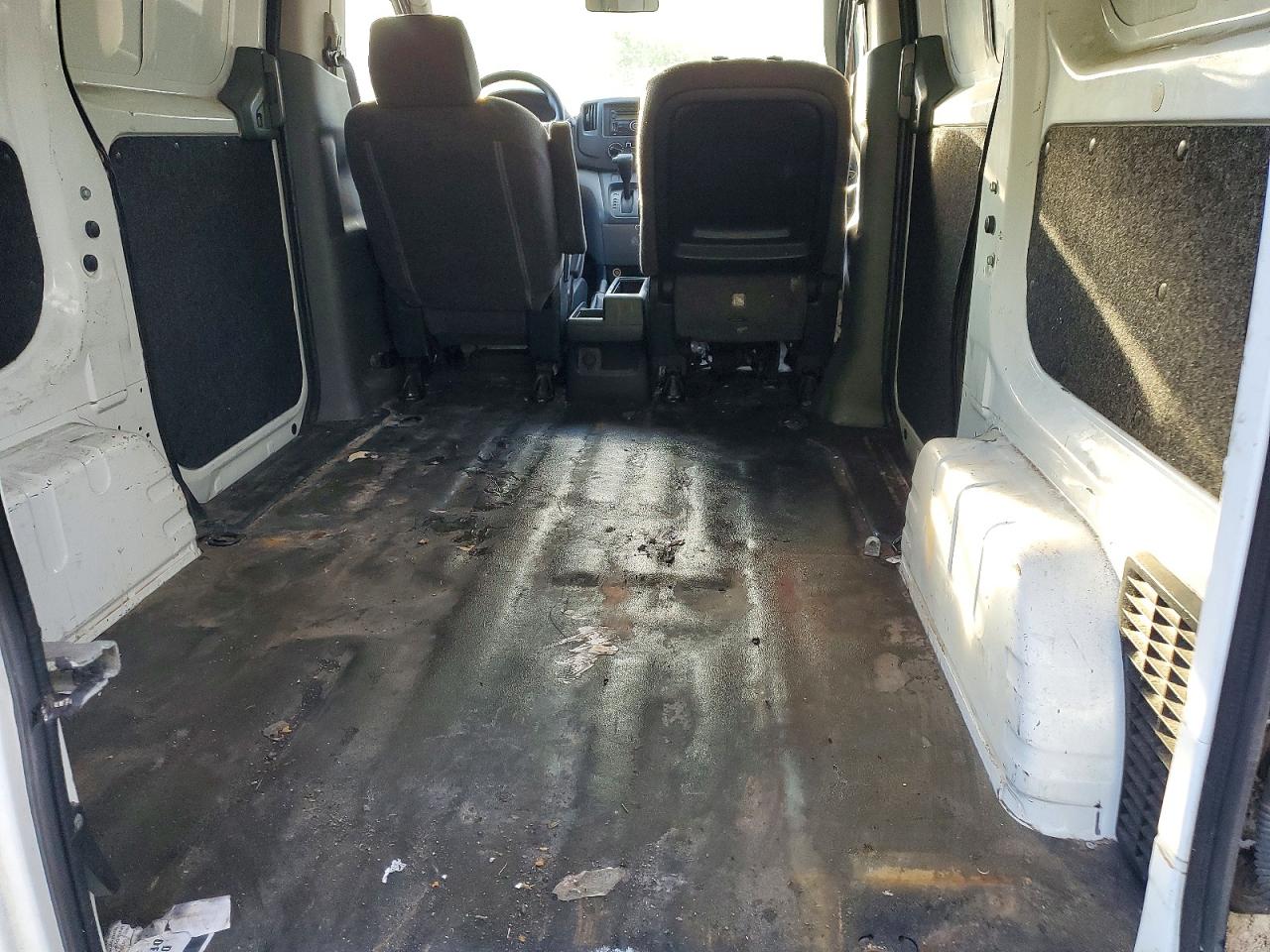 NISSAN NV200 2015 — 11