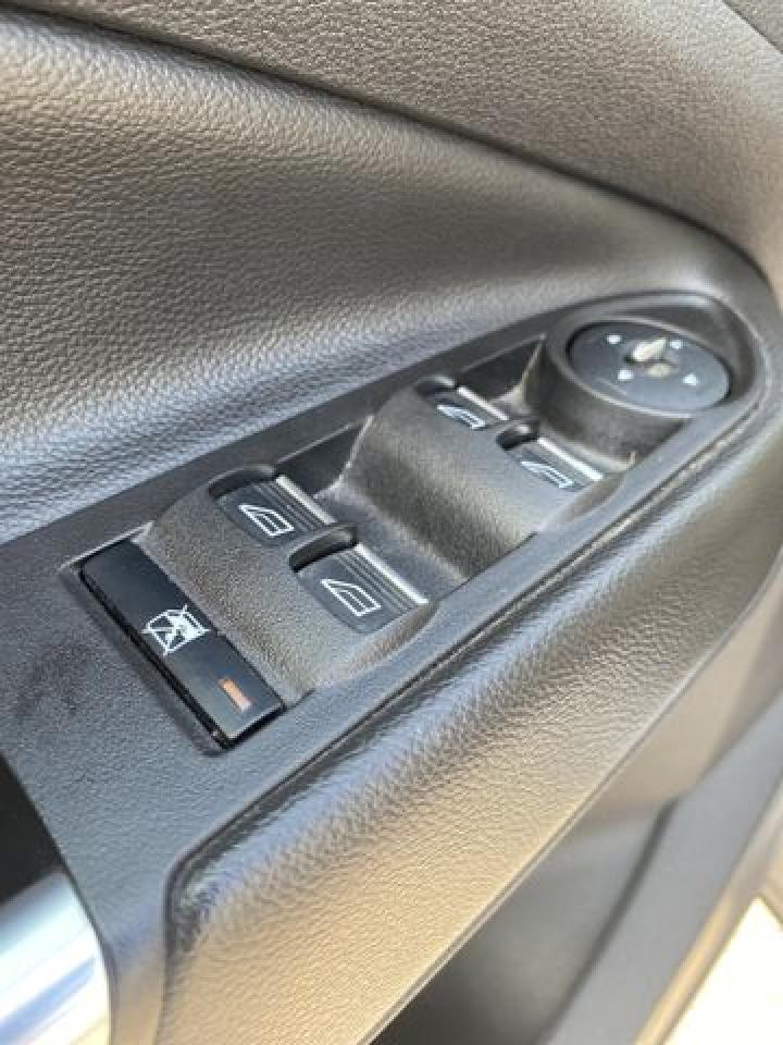 FORD ESCAPE 2014 — 18