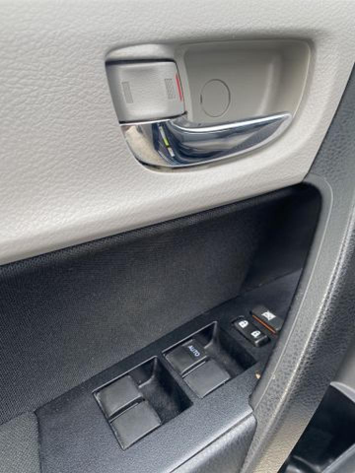 TOYOTA COROLLA 2017 — 18