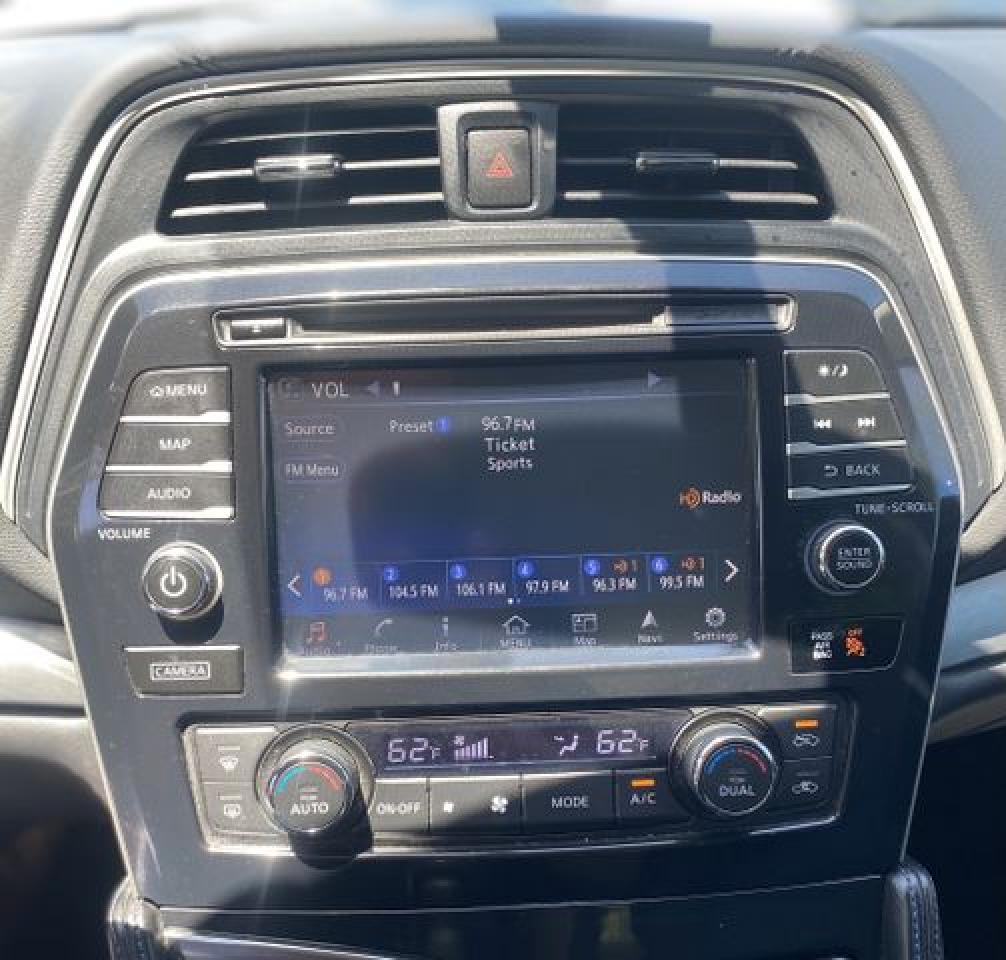 NISSAN MAXIMA 2016 — 12