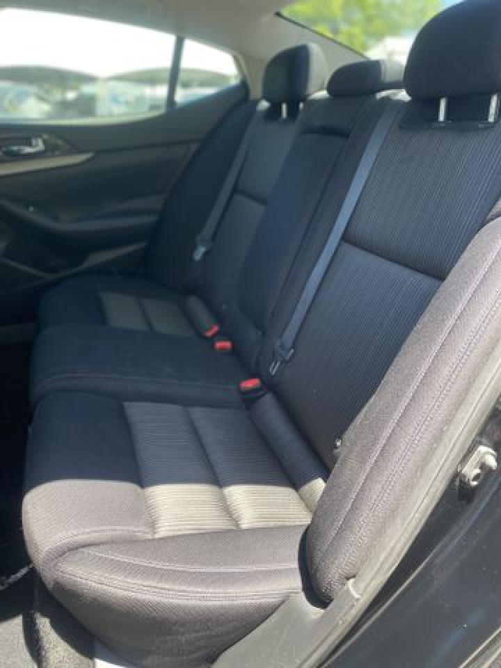 NISSAN MAXIMA 2016 — 14