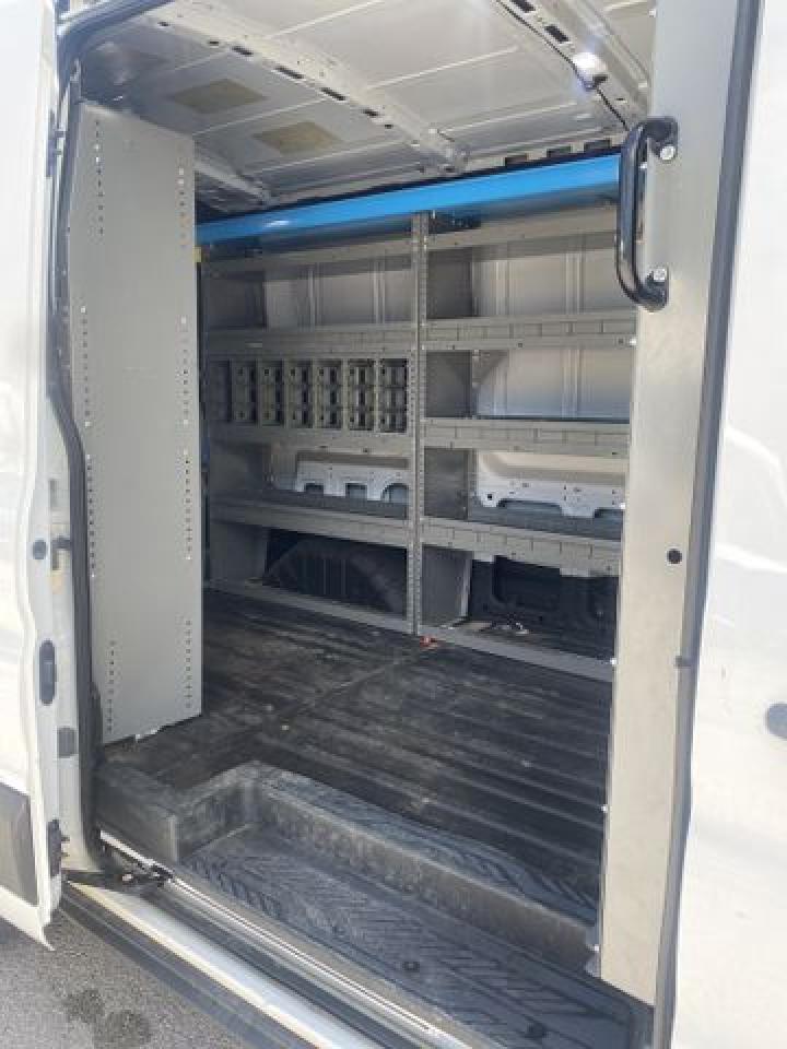 FORD TRANSIT 2019 — 19