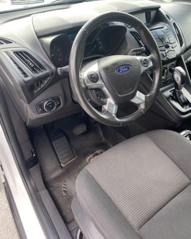 FORD TRANSIT CONNECT 2017 — 9