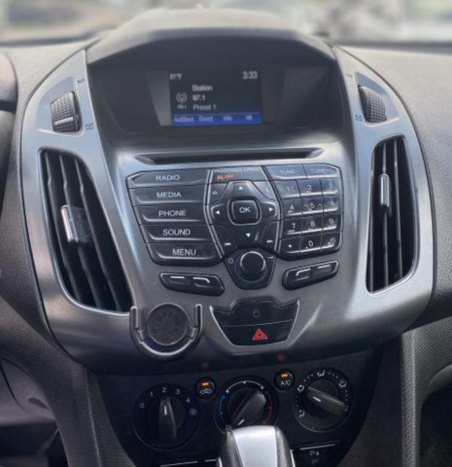 FORD TRANSIT CONNECT 2017 — 10