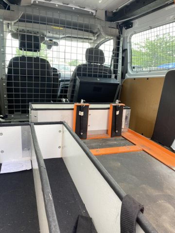 FORD TRANSIT CONNECT 2017 — 16