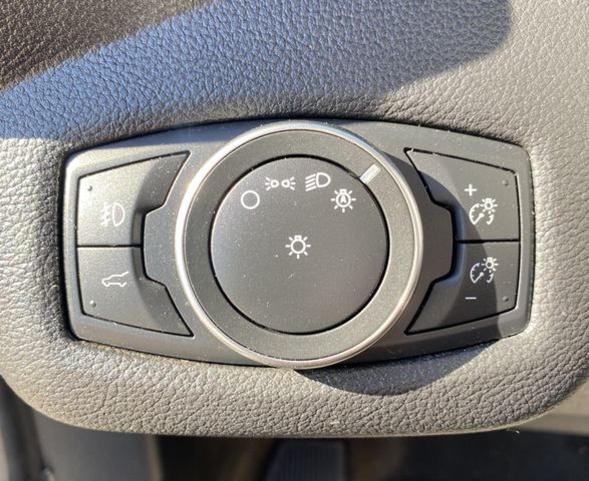 FORD ESCAPE 2019 — 16