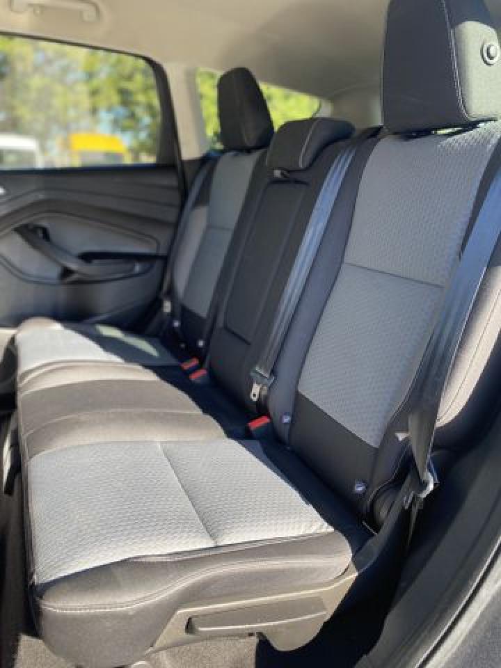 FORD ESCAPE 2019 — 14