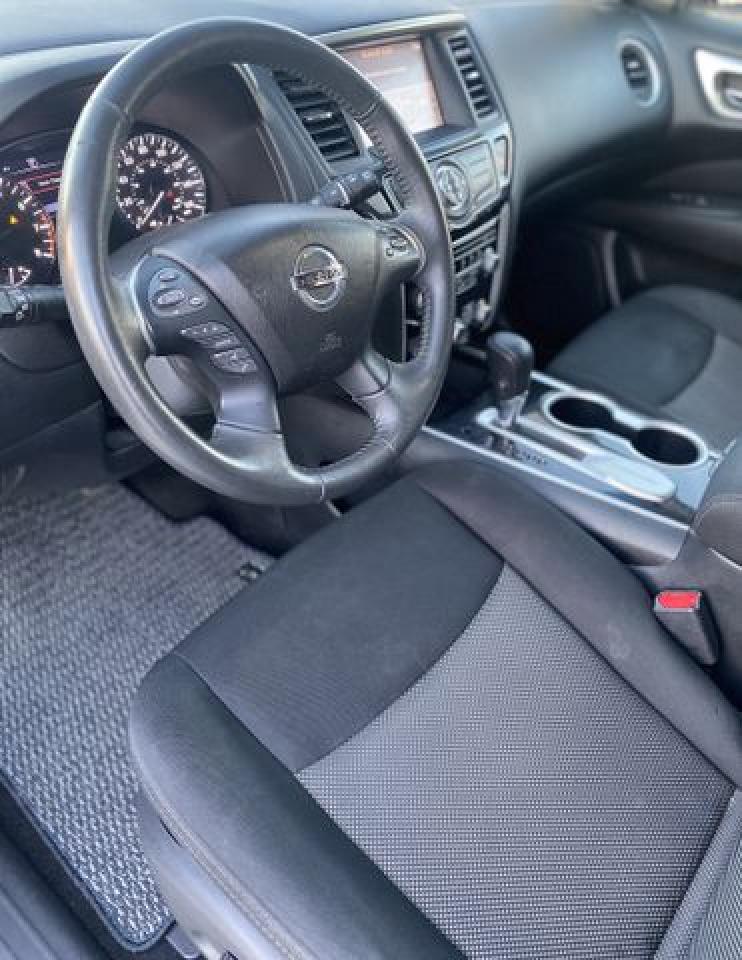NISSAN PATHFINDER 2017 — 11