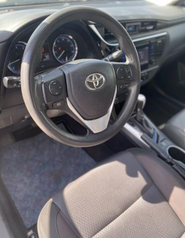 TOYOTA COROLLA 2017 — 11