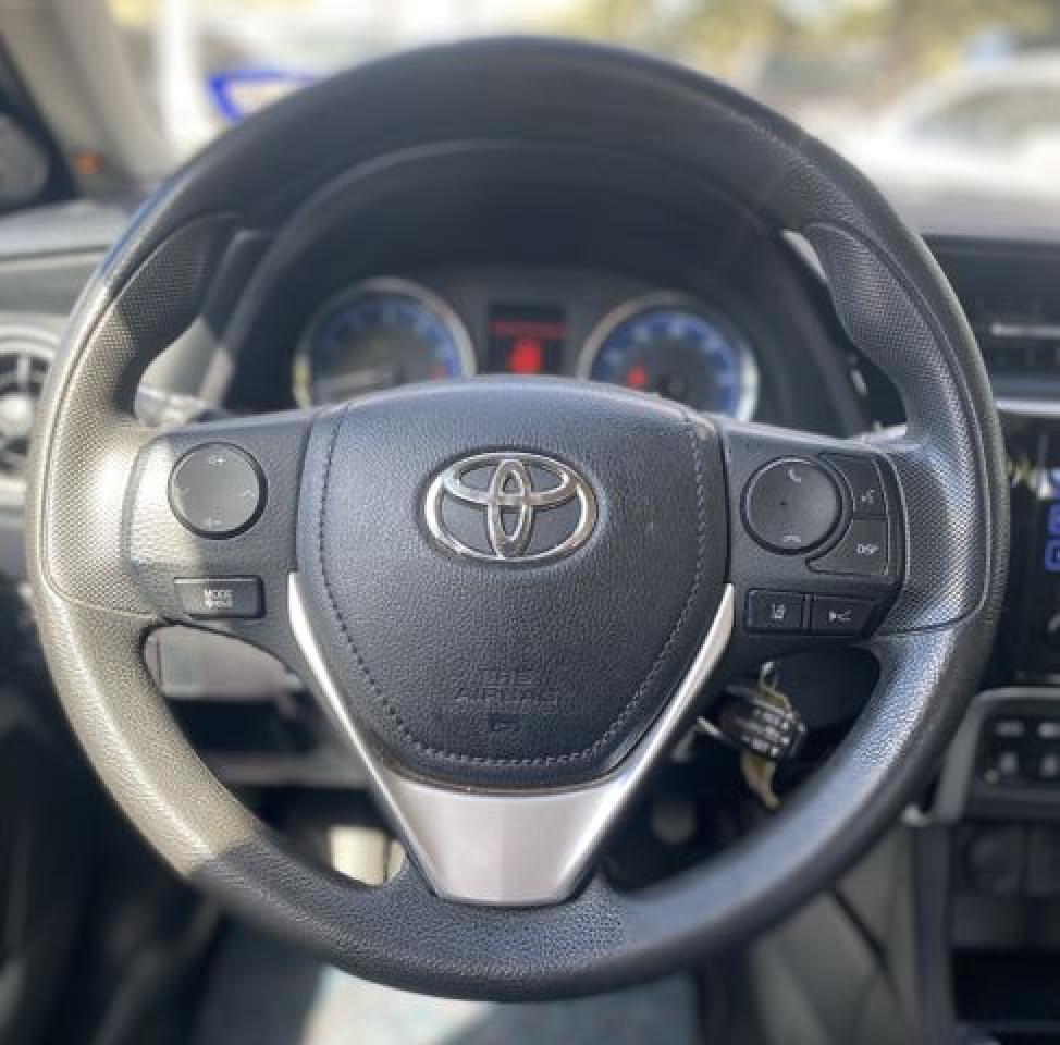 TOYOTA COROLLA 2017 — 12
