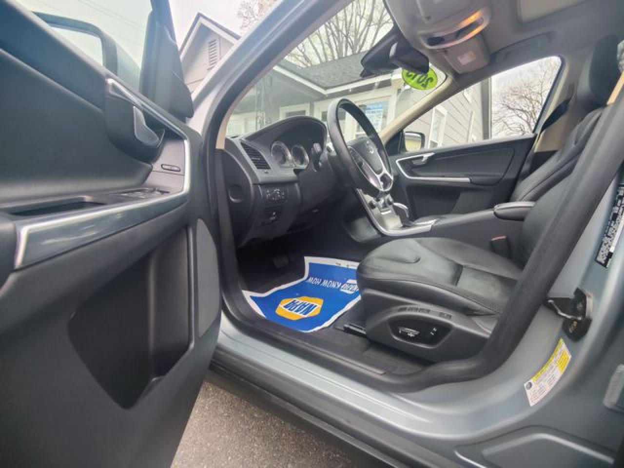 VOLVO XC60 2013 — 7