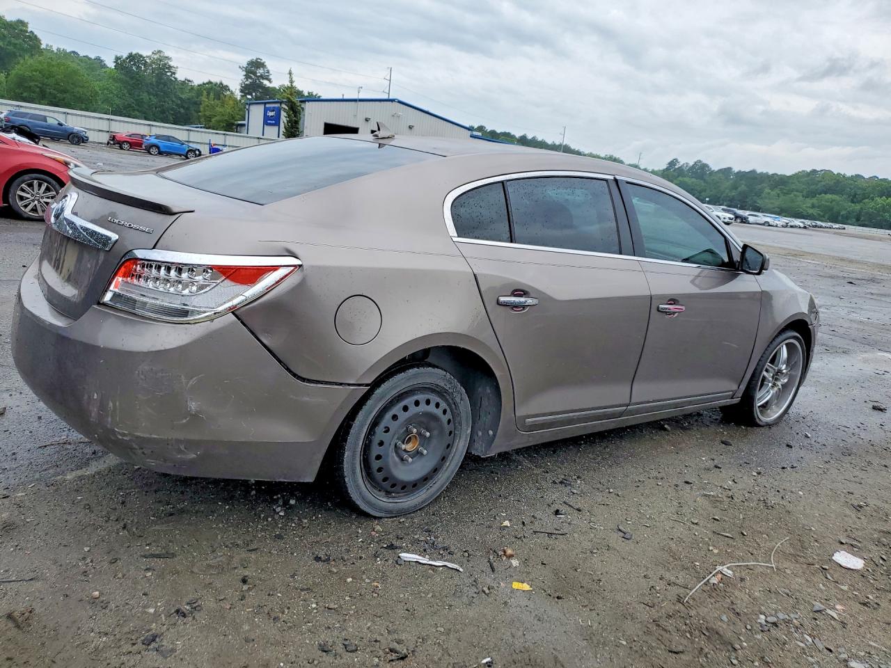 BUICK LACROSSE 2012 — 4