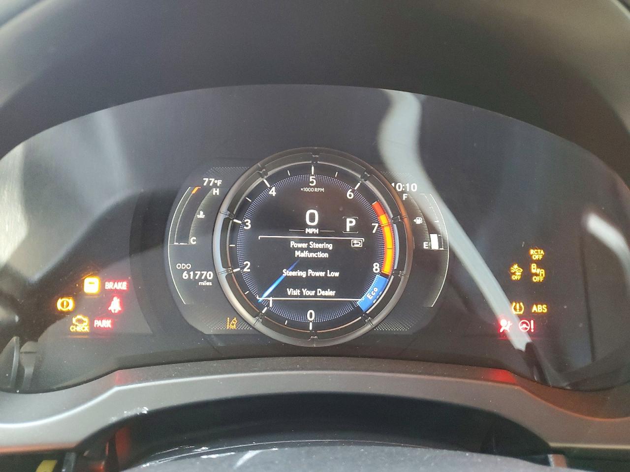 LEXUS IS 2021 — 10