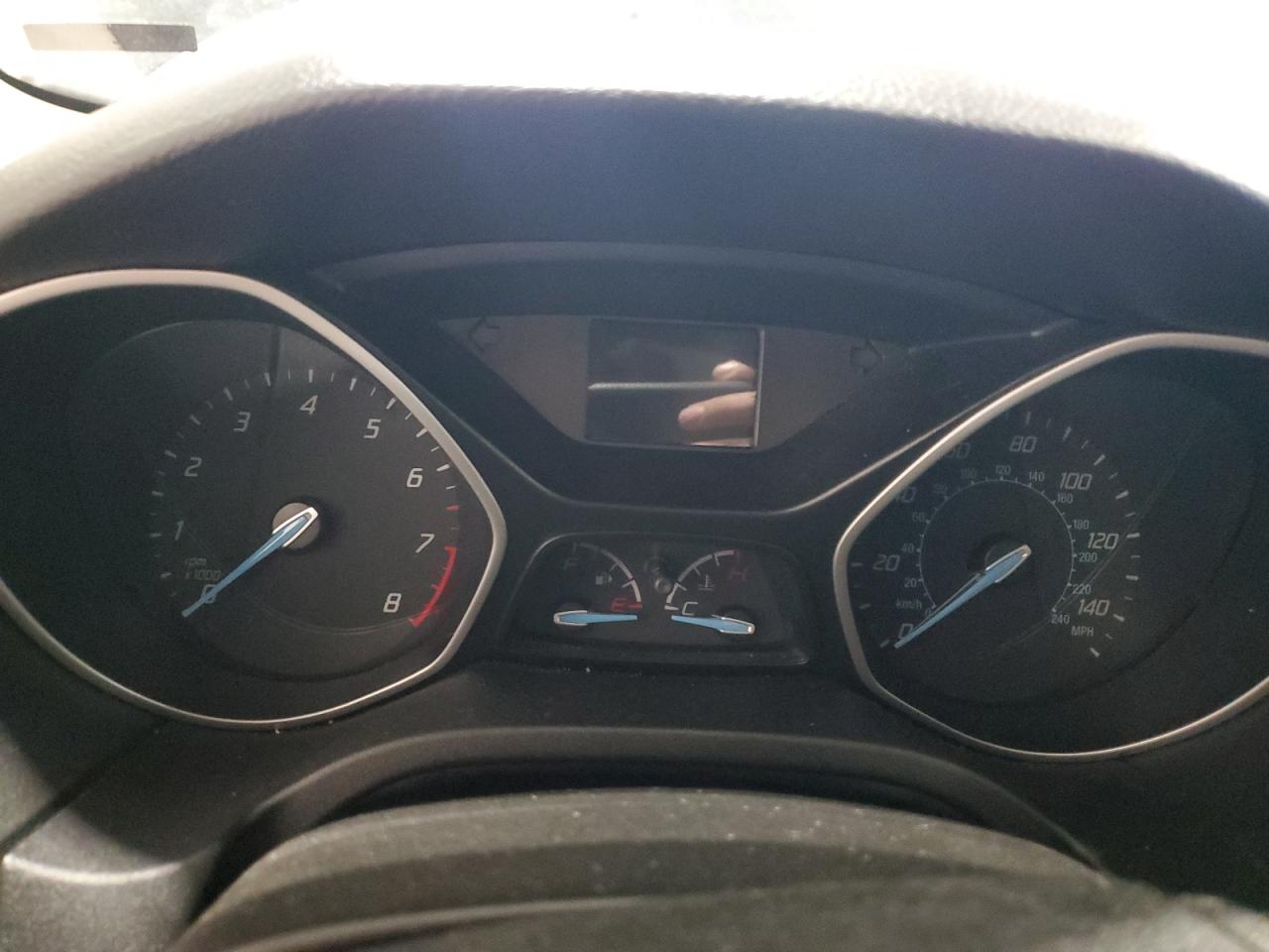 FORD FOCUS 2014 — 10