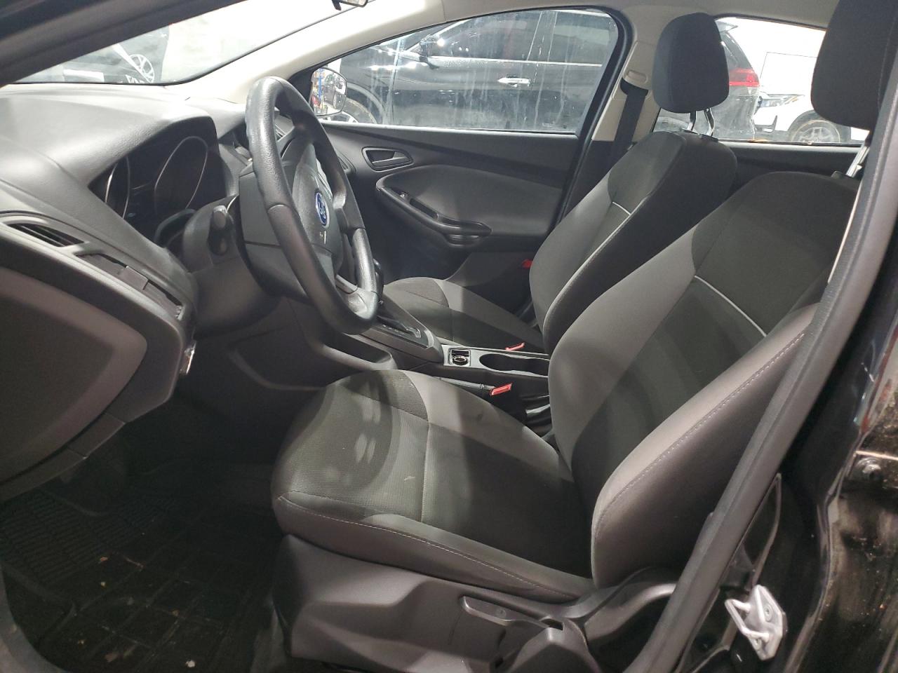 FORD FOCUS 2014 — 8