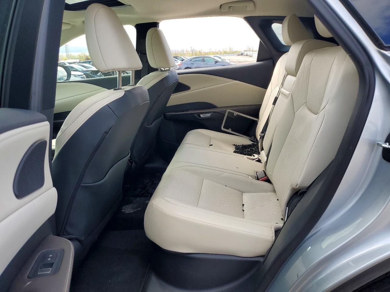 LEXUS RX 2024 — 12