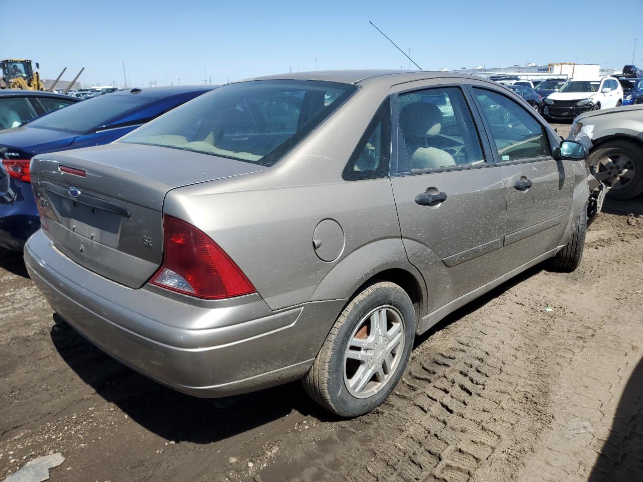FORD FOCUS 2003 — 4