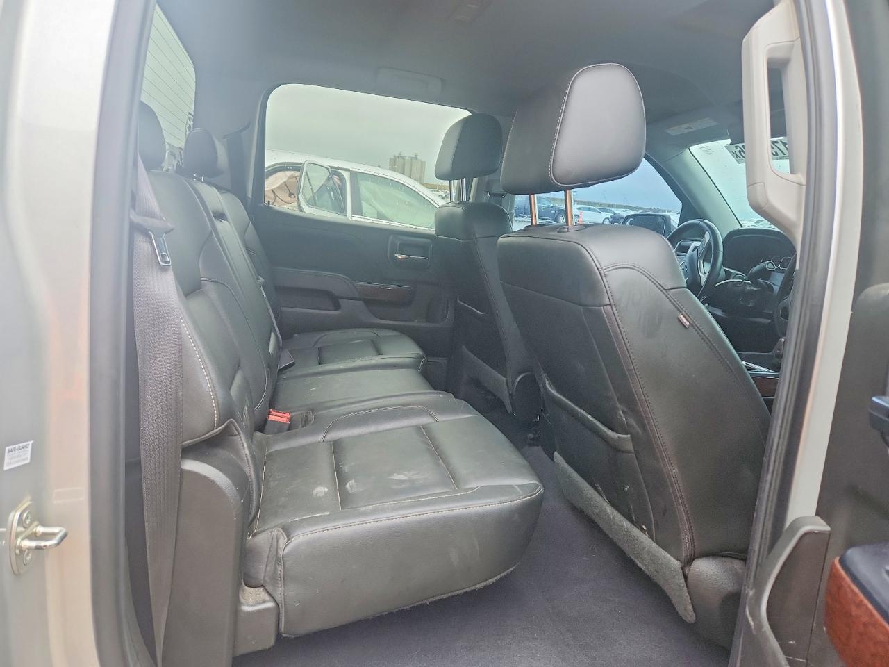GMC SIERRA 2018 — 11