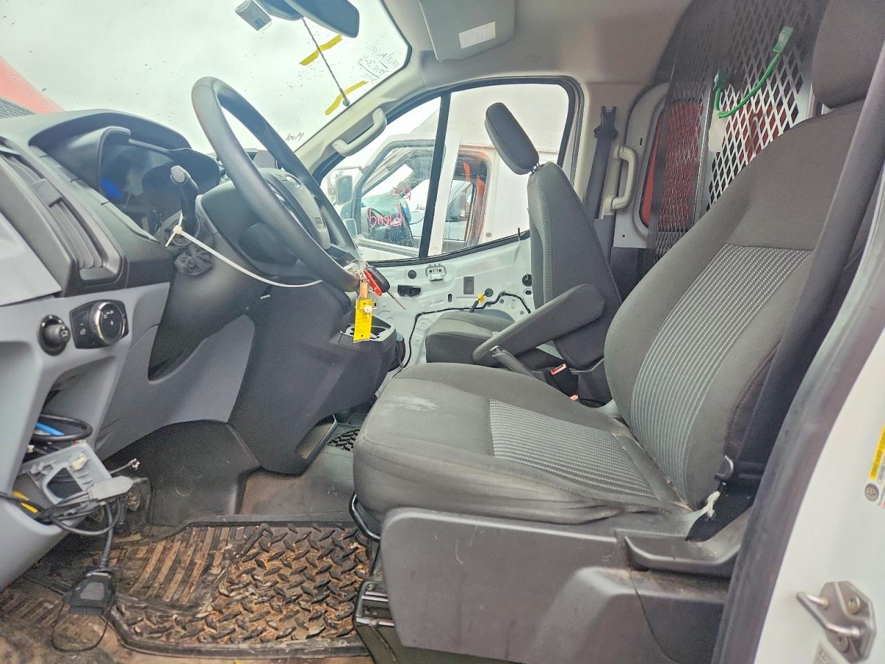 FORD TRANSIT 2019 — 8