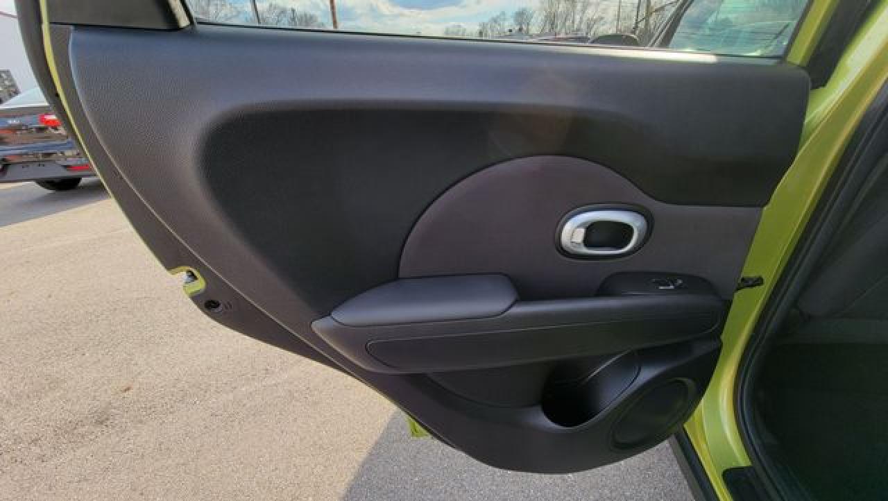 KIA SOUL 2018 — 17