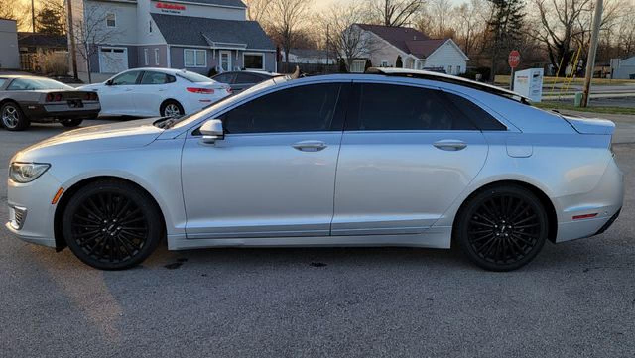 2017 LINCOLN MKZ RESERVE