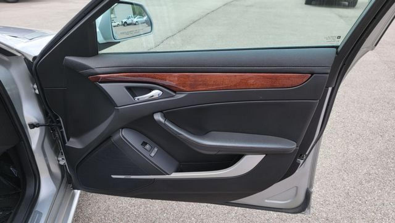 CADILLAC CTS 2013 — 17