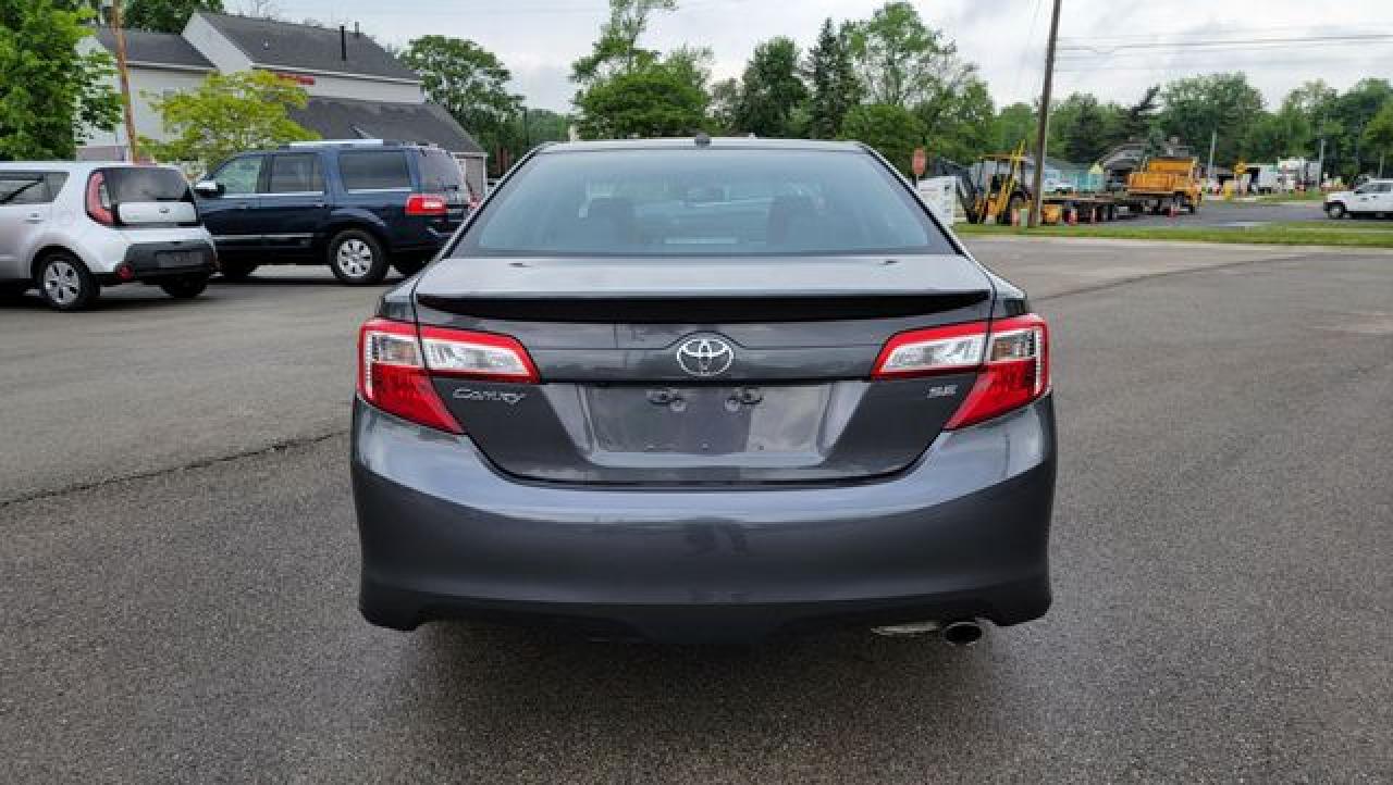 TOYOTA CAMRY 2012 — 4