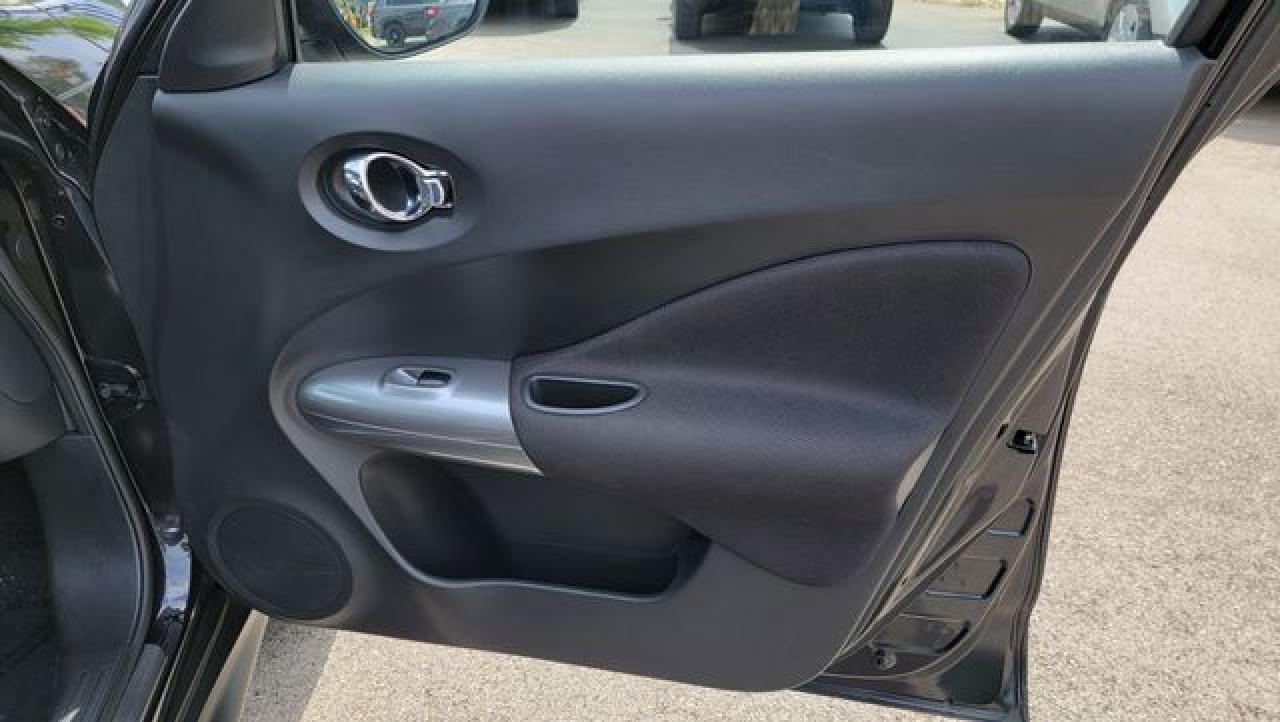 NISSAN JUKE 2011 — 17