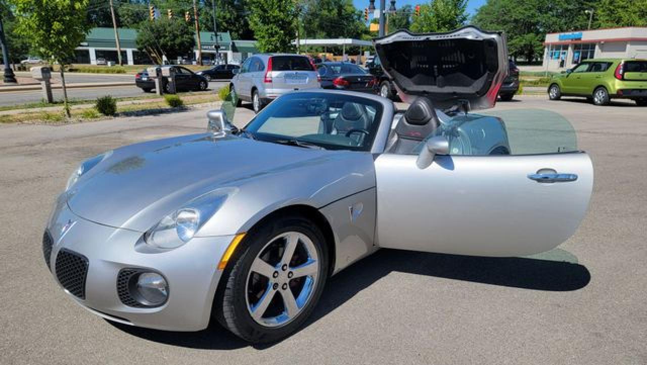 PONTIAC SOLSTICE 2008 — 9