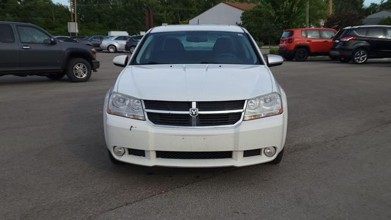 DODGE AVENGER 2010 — 8