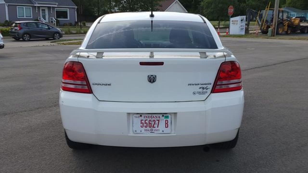 DODGE AVENGER 2010 — 4