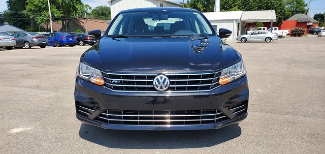 VOLKSWAGEN PASSAT 2018 — 9