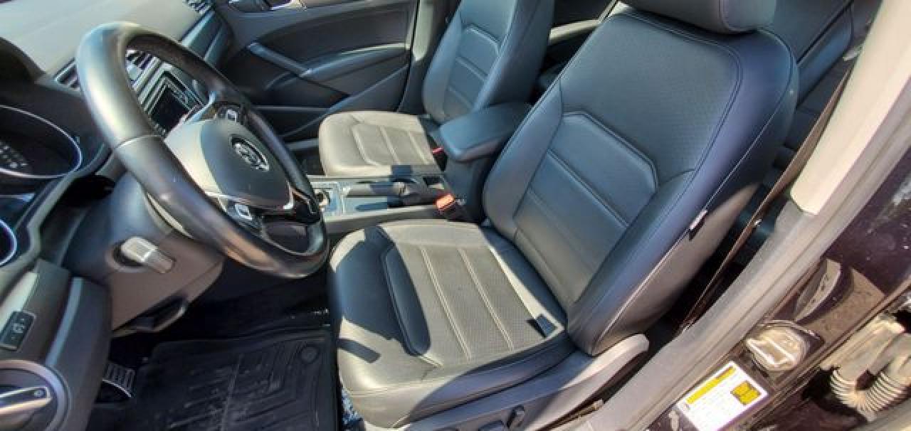 VOLKSWAGEN PASSAT 2018 — 11