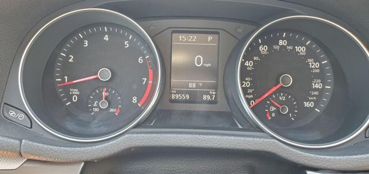 VOLKSWAGEN PASSAT 2018 — 23