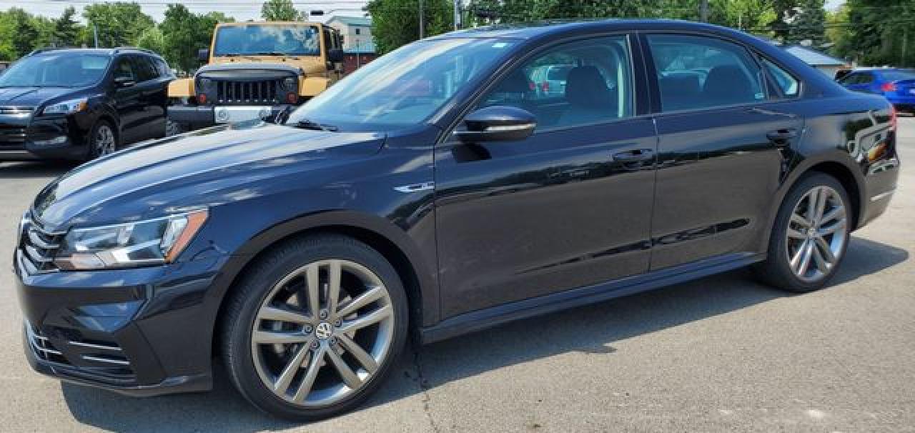 VOLKSWAGEN PASSAT 2018 — 8