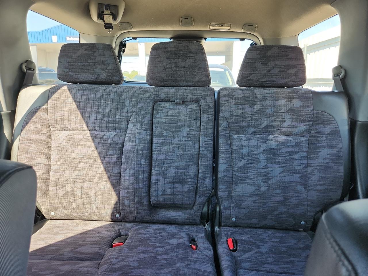 HONDA CR-V 2004 — 11