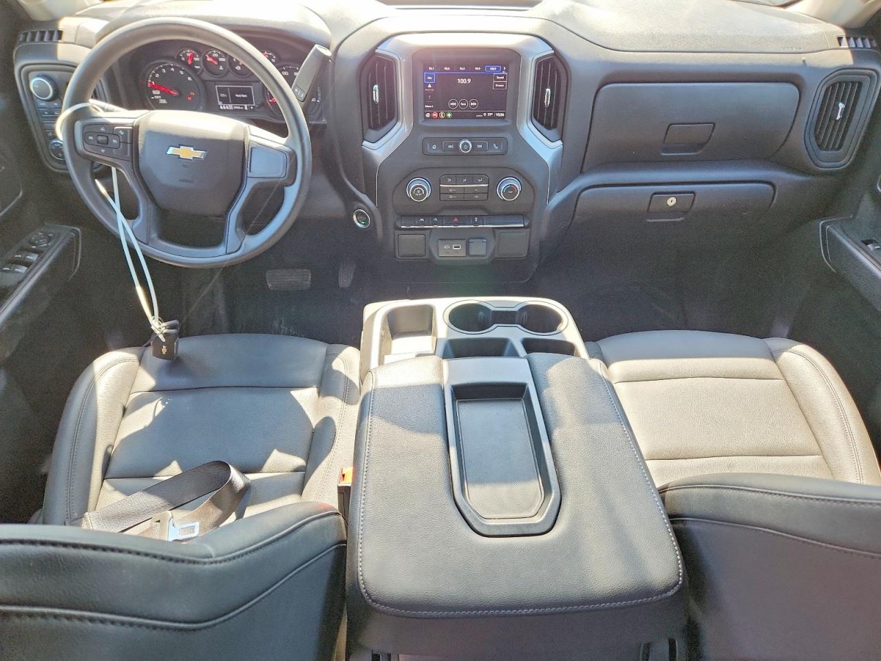 CHEVROLET SILVERADO 2025 — 9