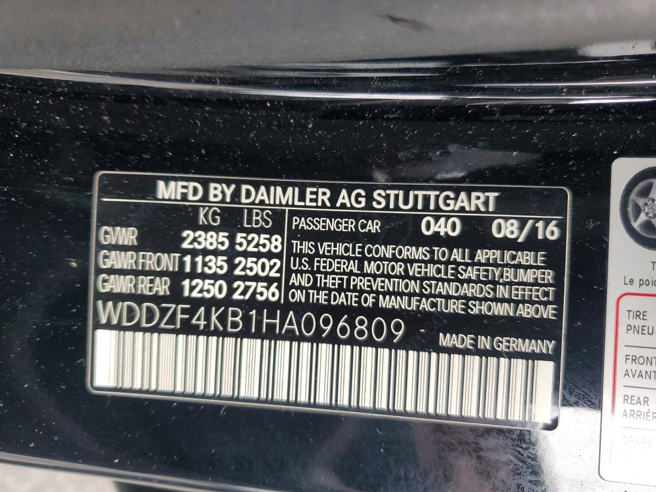 MERCEDES-BENZ E 2017 — 13