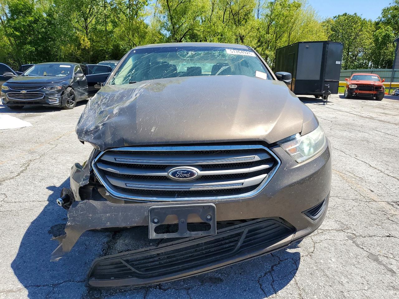 FORD TAURUS 2015 — 6
