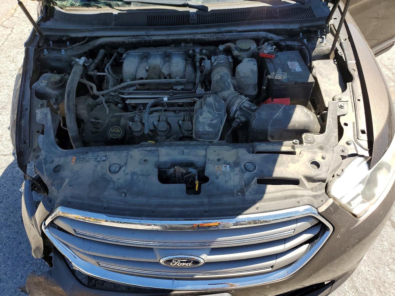 FORD TAURUS 2015 — 12