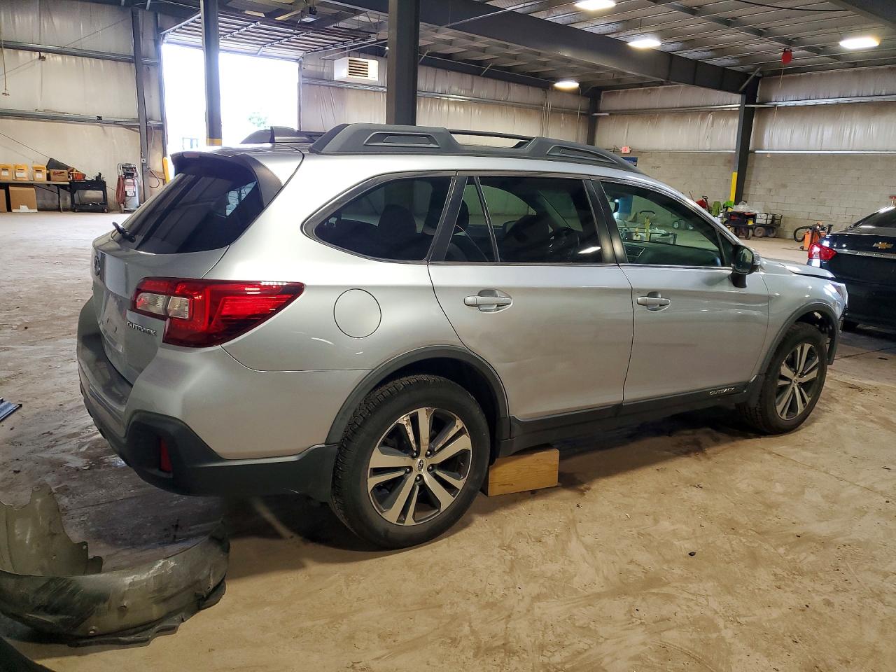 SUBARU OUTBACK 2019 — 4