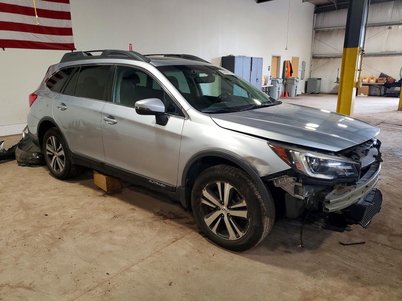 SUBARU OUTBACK 2019 — 5
