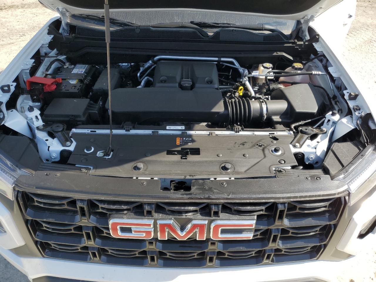 GMC CANYON 2025 — 12