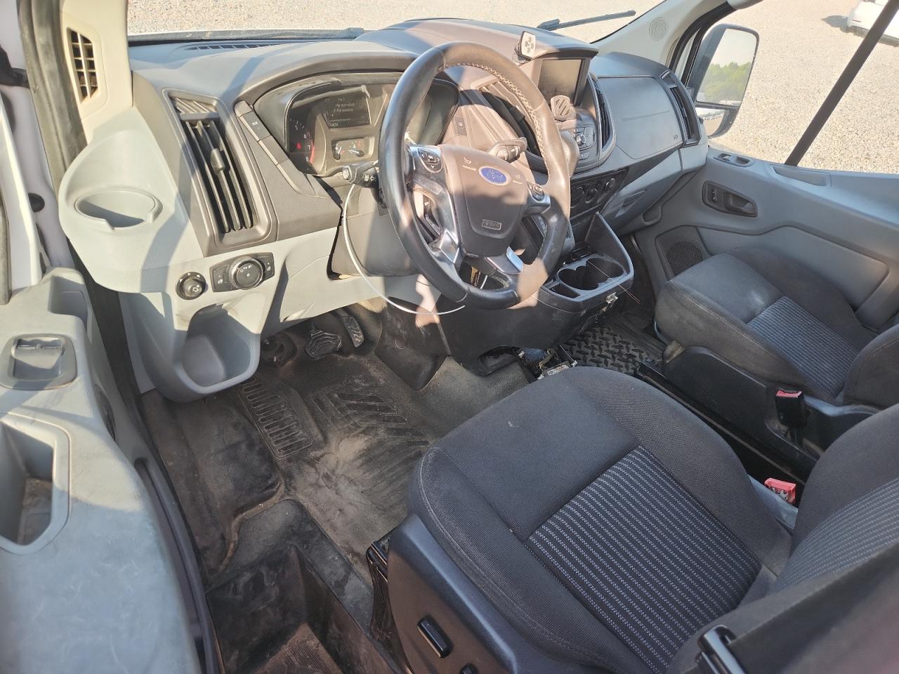 FORD TRANSIT 2015 — 9
