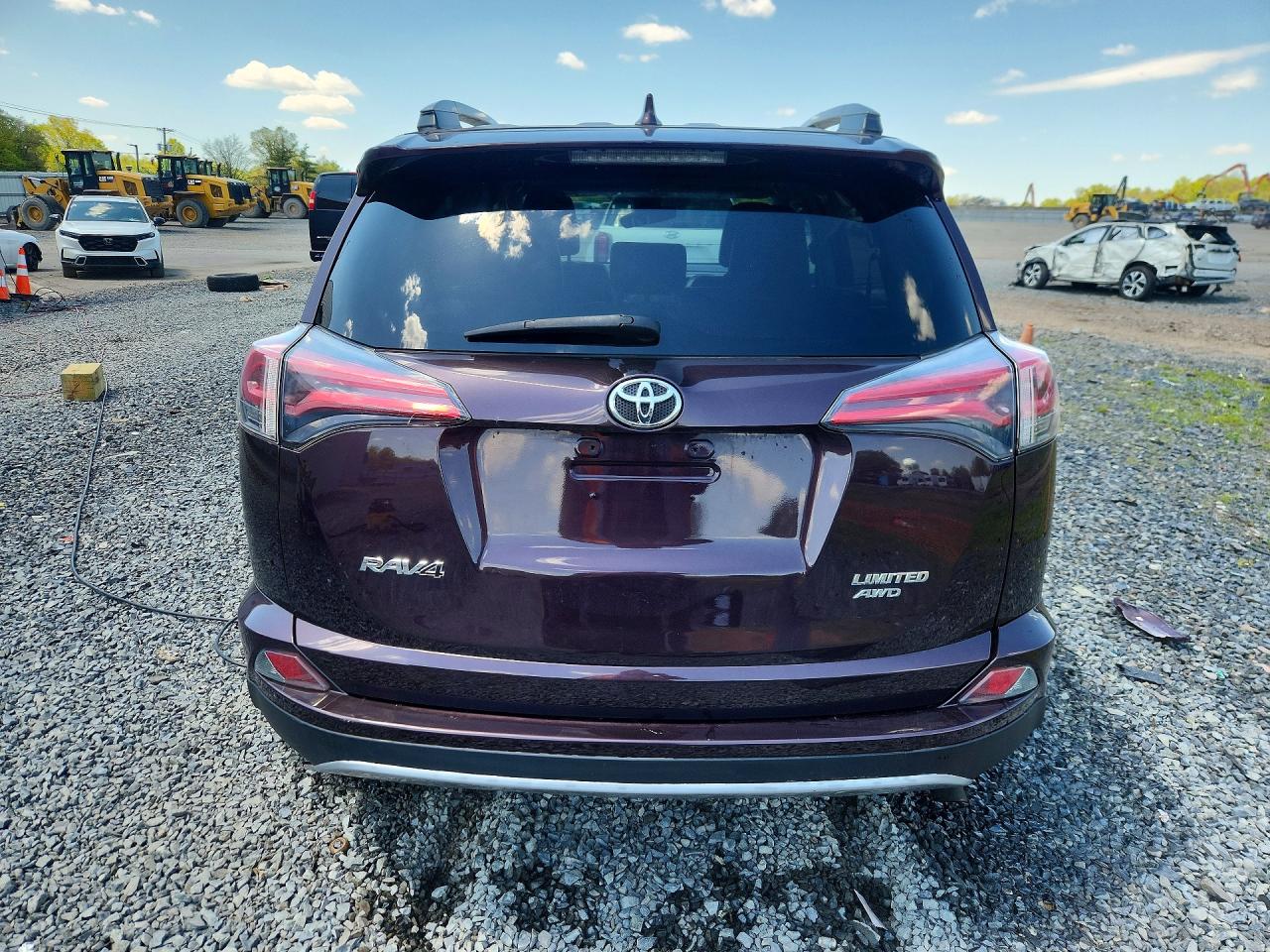 TOYOTA RAV4 2017 — 7