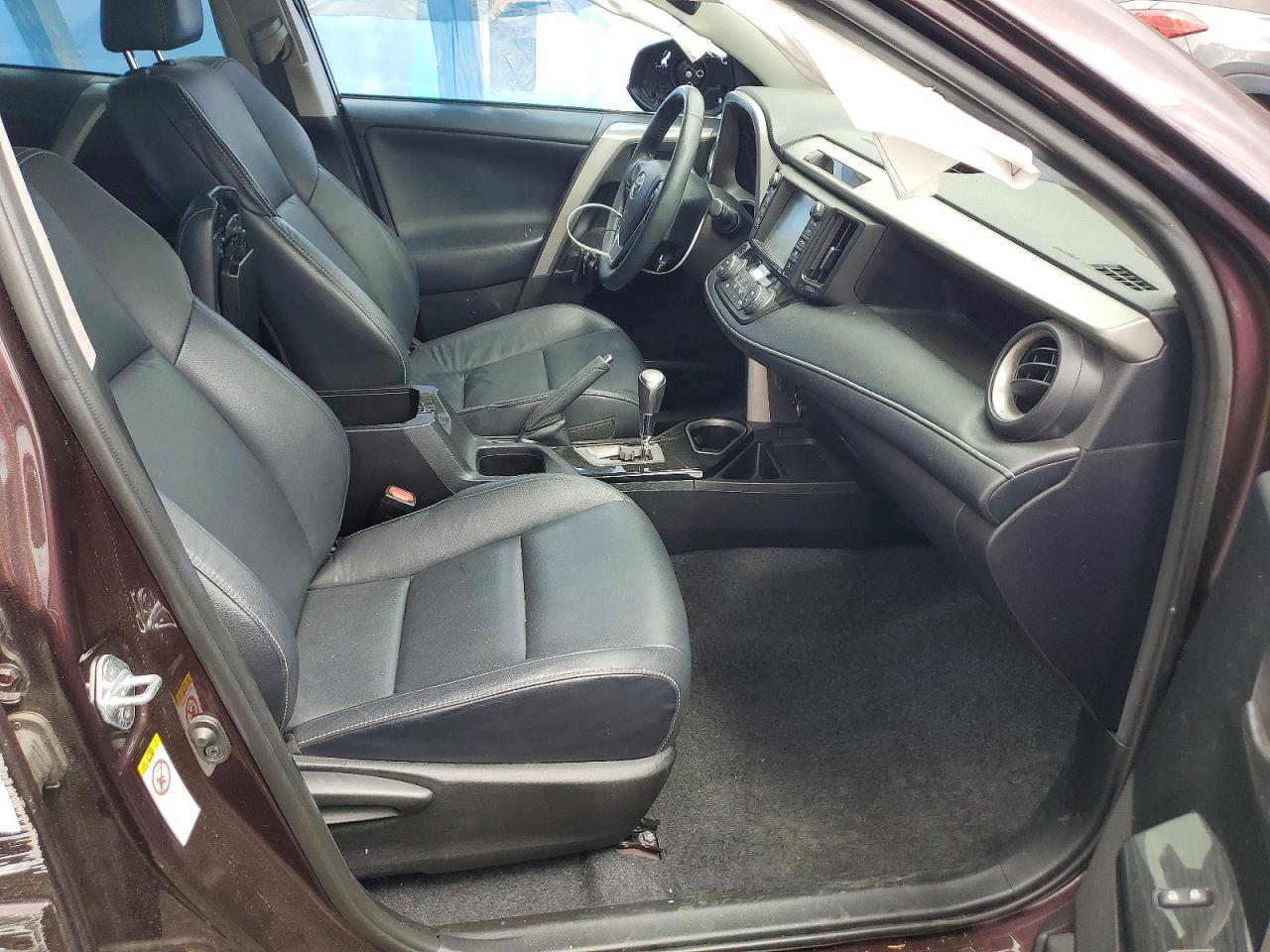 TOYOTA RAV4 2017 — 8