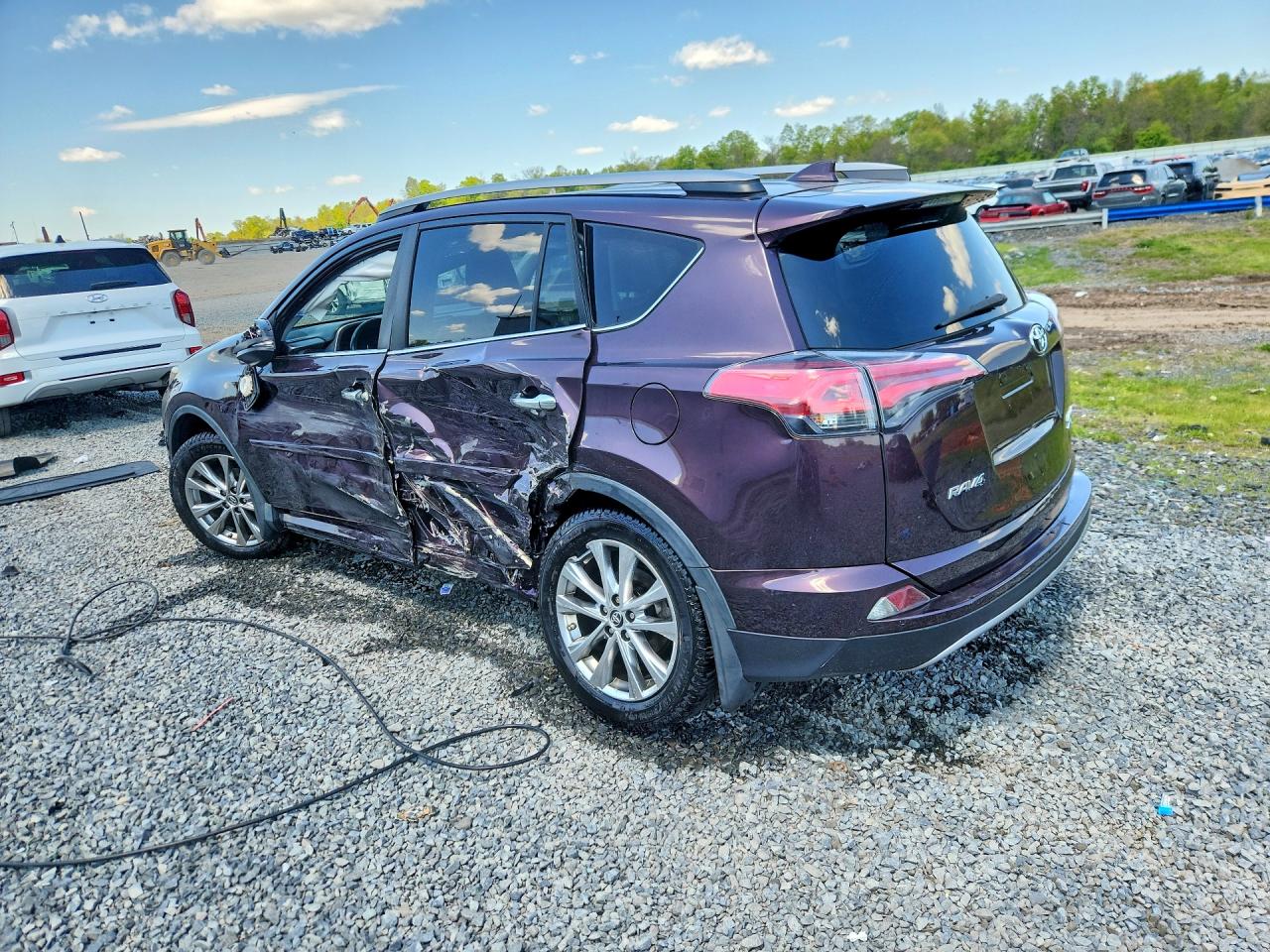 TOYOTA RAV4 2017 — 3