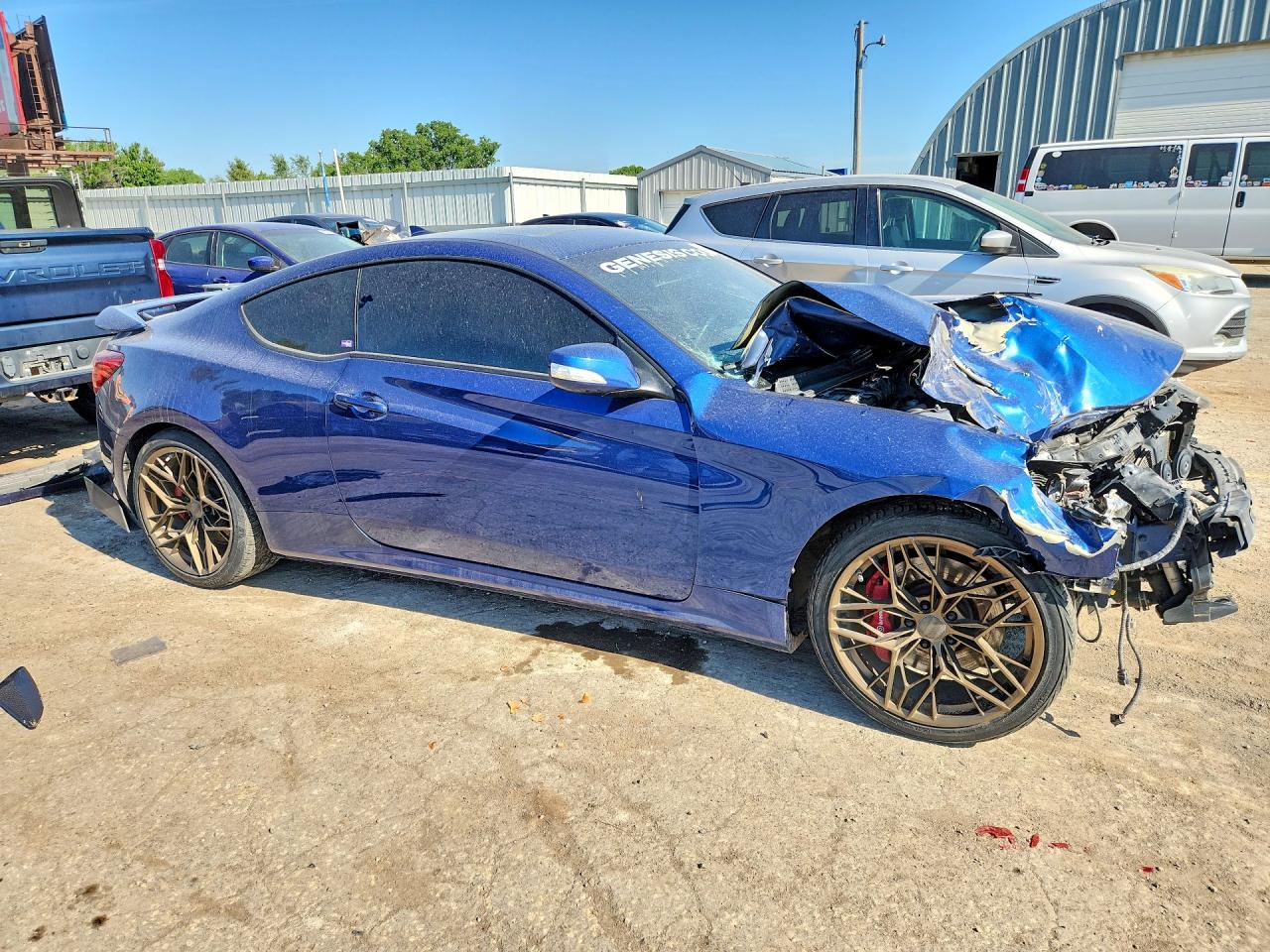 HYUNDAI GENESIS 2016 — 5